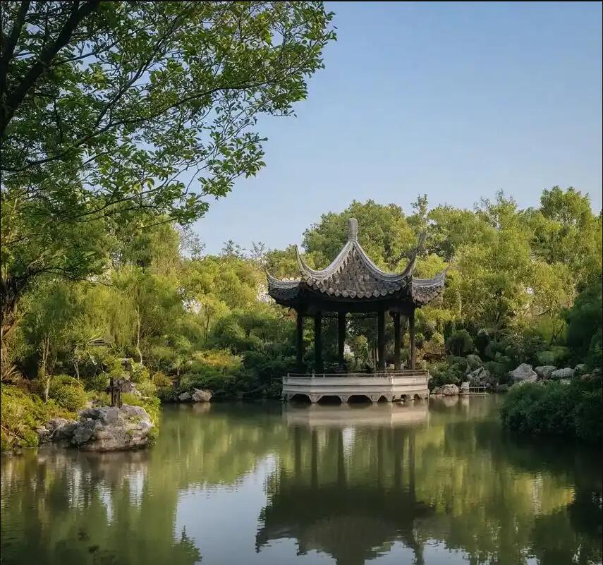 穆棱幼蓉土建有限公司